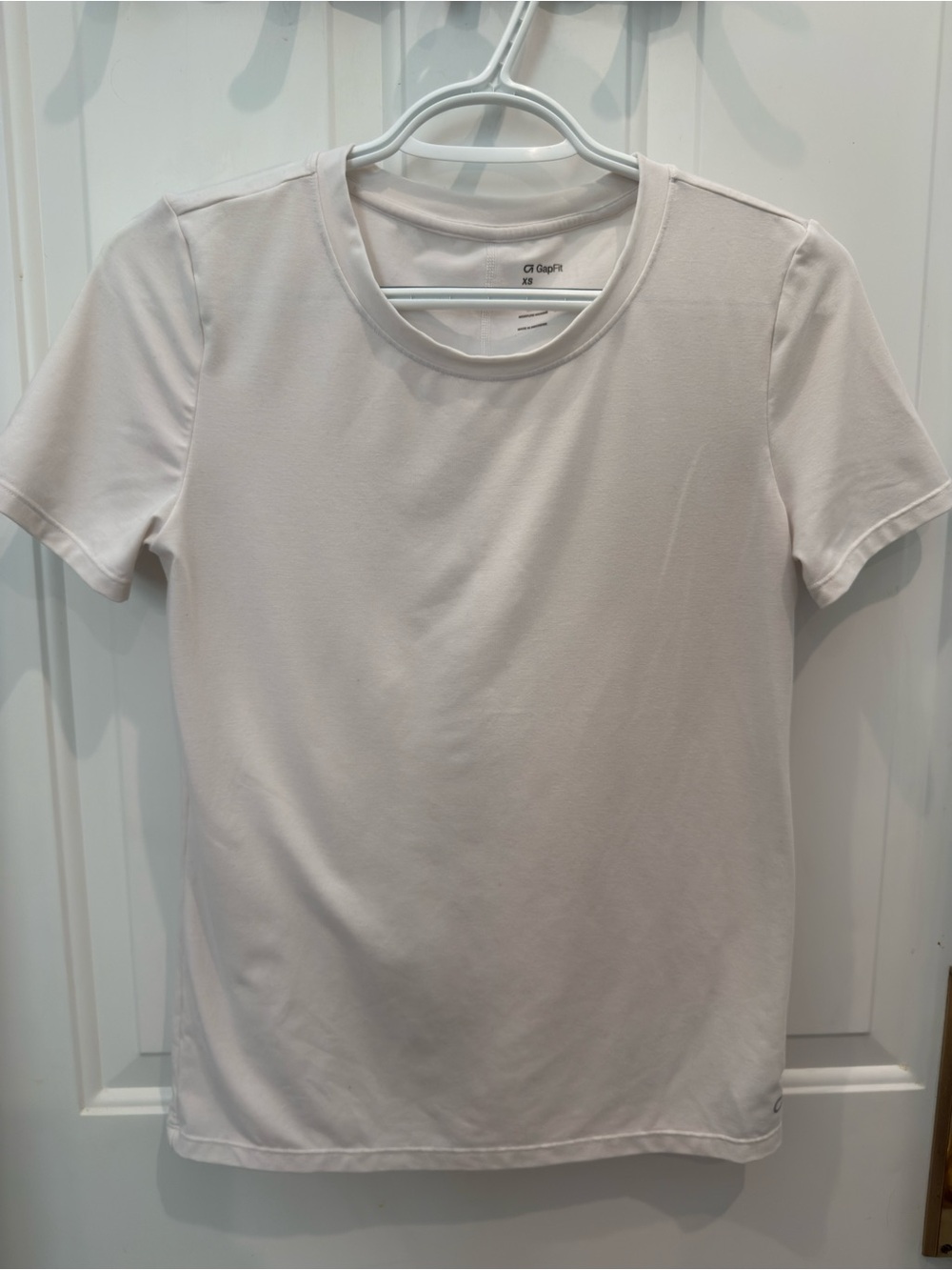 Women’s GAP Crew Neck Short Sleeve T-Shirt in White
